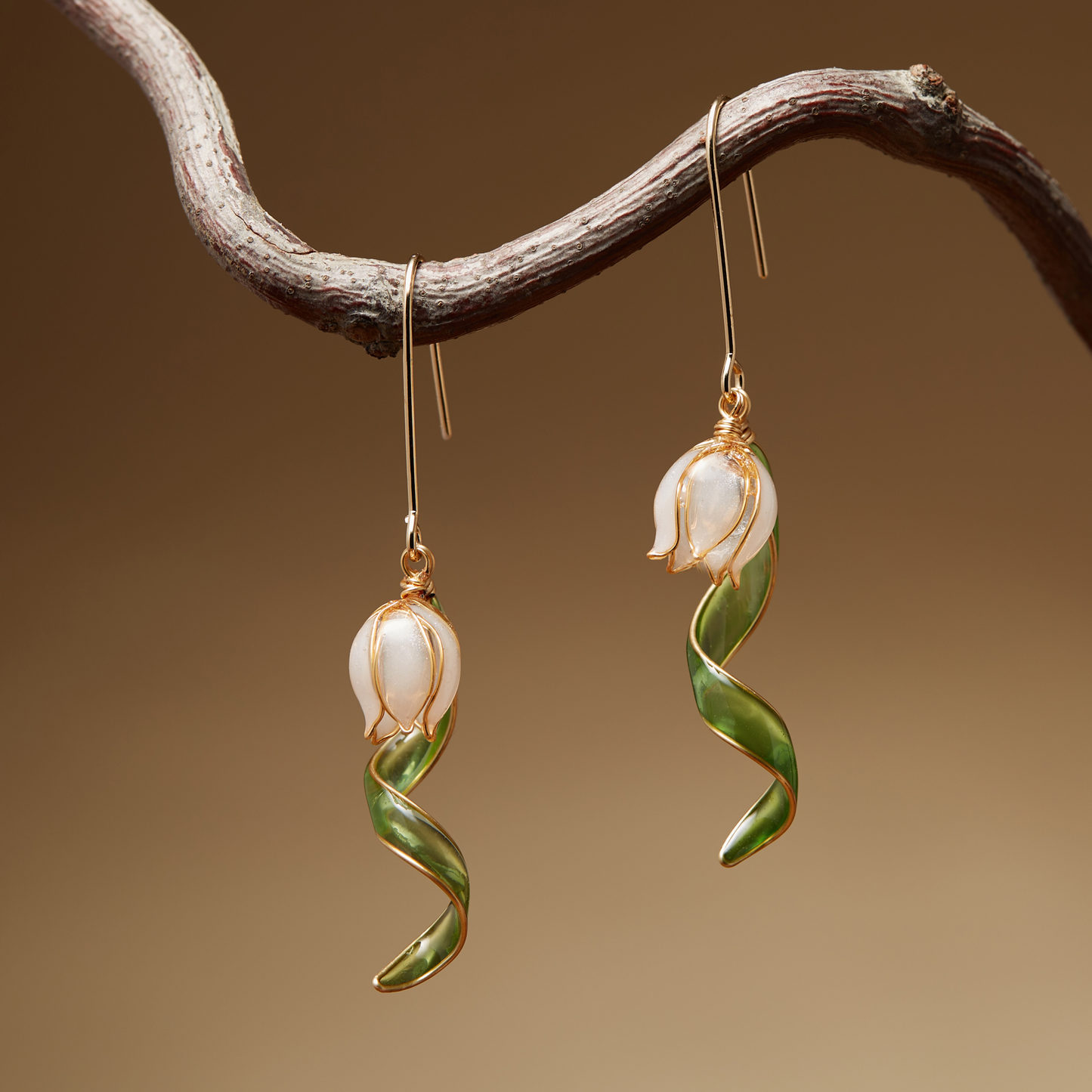 Lily flower wire resin earrings