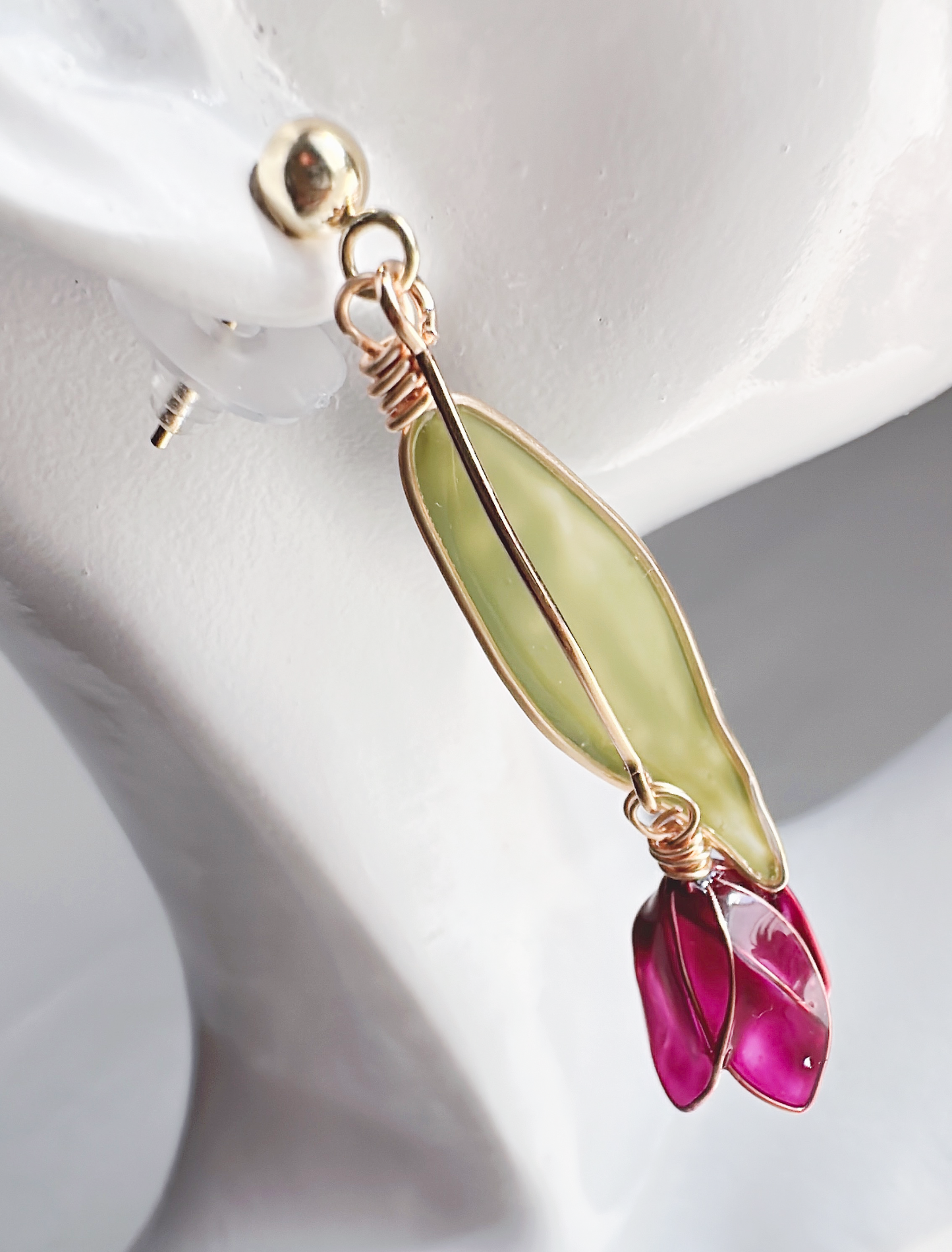 Tulip Wire Dangling Earrings