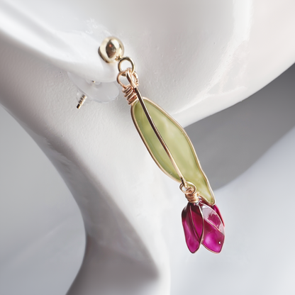 Tulip Wire Dangling Earrings