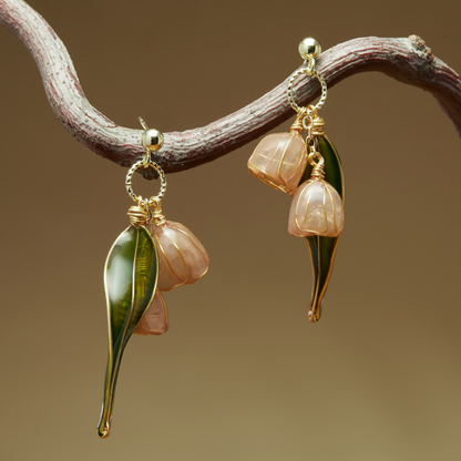 Gum tree nuts Australia native wire resin earrings