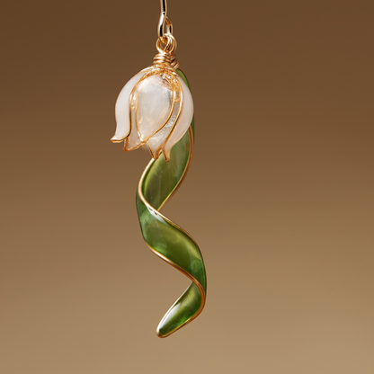 Lily flower wire resin earrings